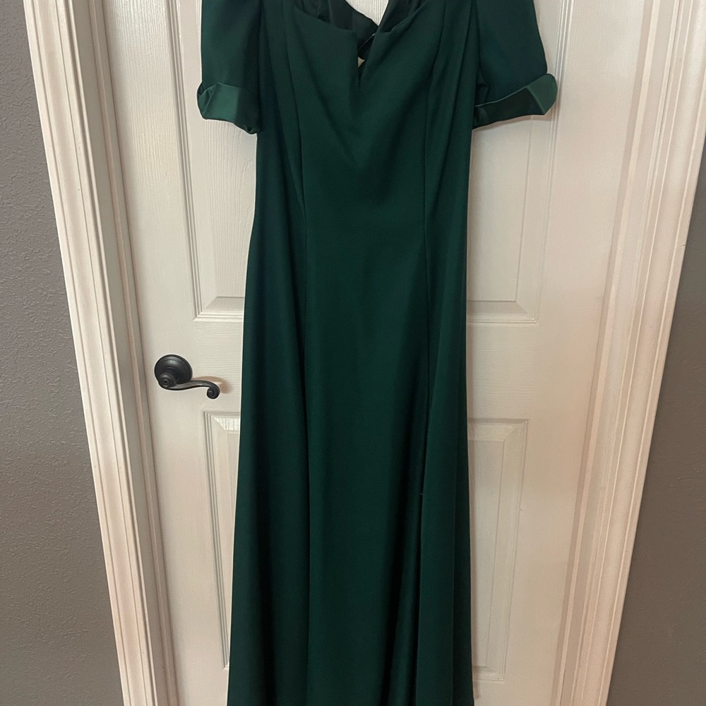 Elegant Green Evening Dress
